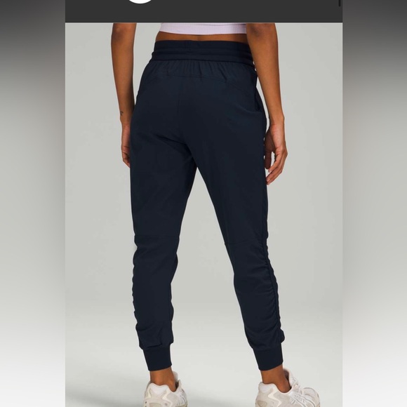 Lululemon Beyond the Studio Jogger, TRNV, Size 6 - Picture 3 of 9